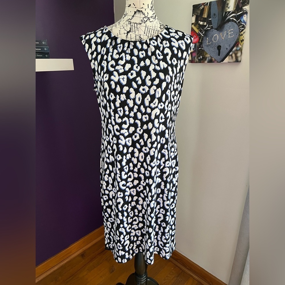 7 for $30 Apt. 9 Sleeveless Dress